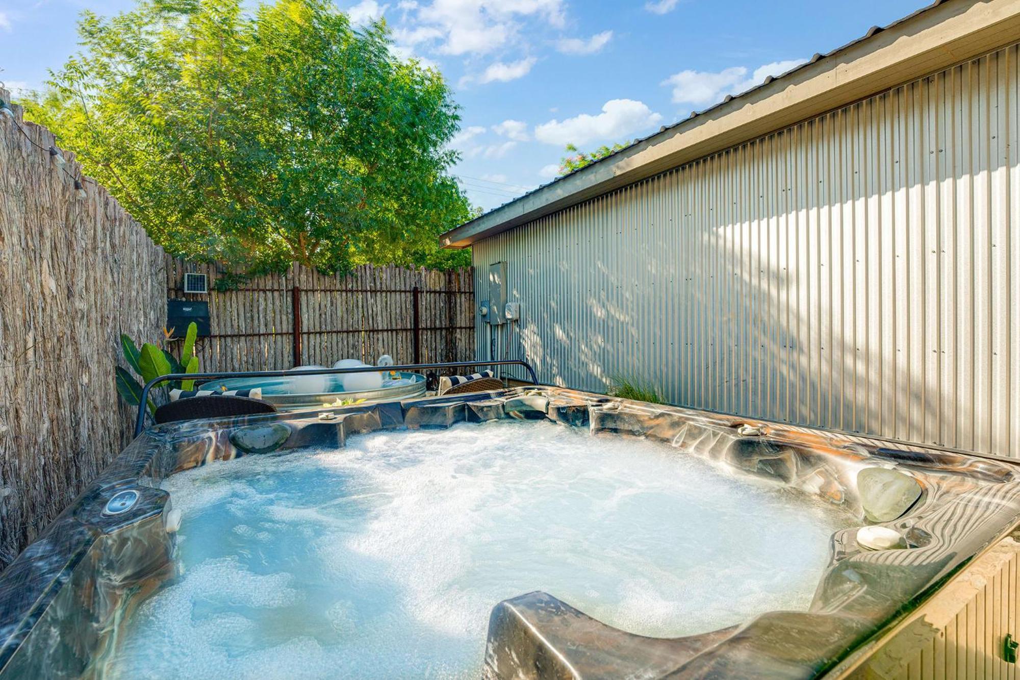 Вилла Claret House Full Kitchen And Private Hot Tub Фредериксберг Экстерьер фото